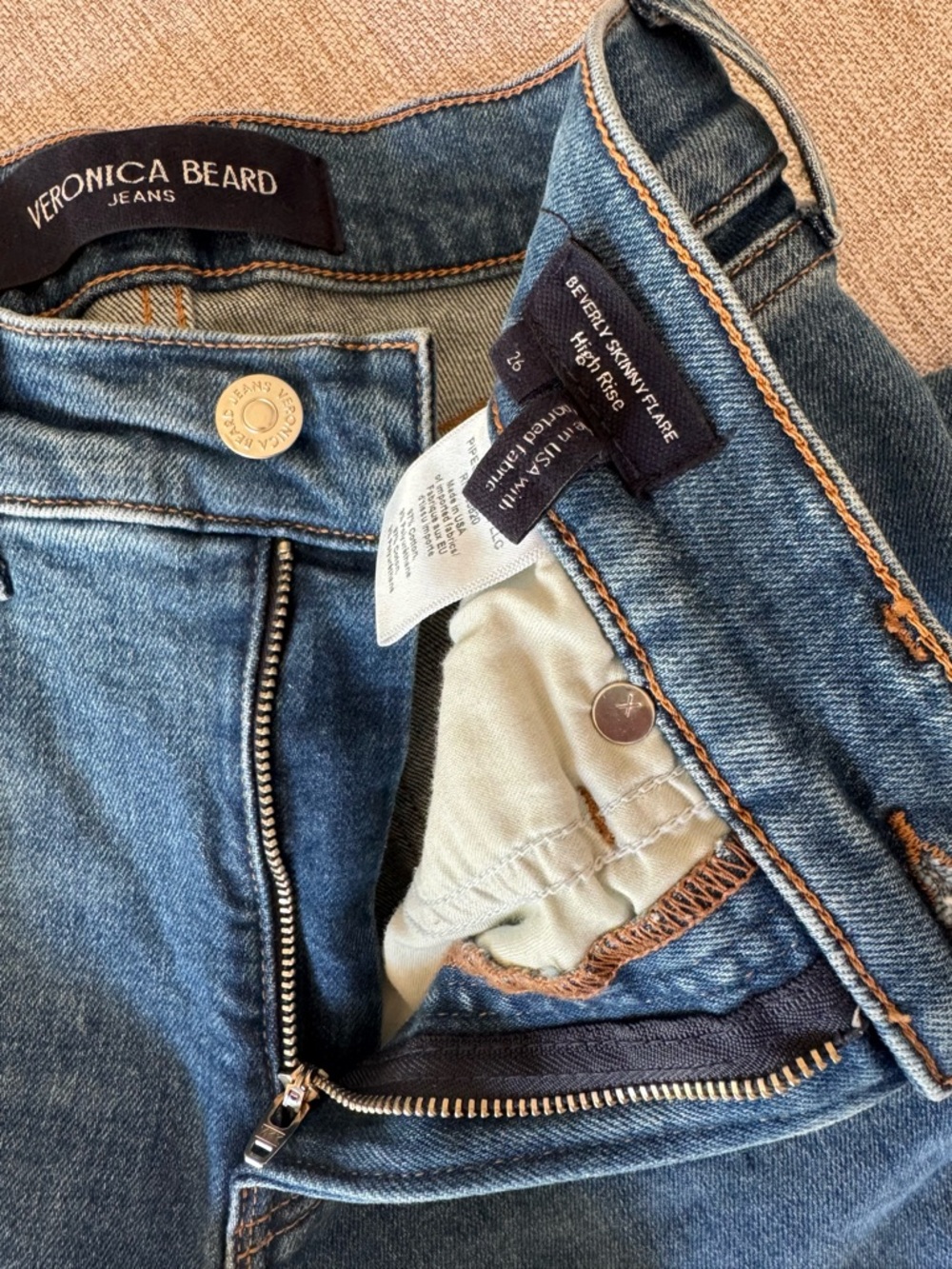 Veronica Beard Beverly Skinny-Flare Jean size 26 Sedona River - Picture 6 of 8